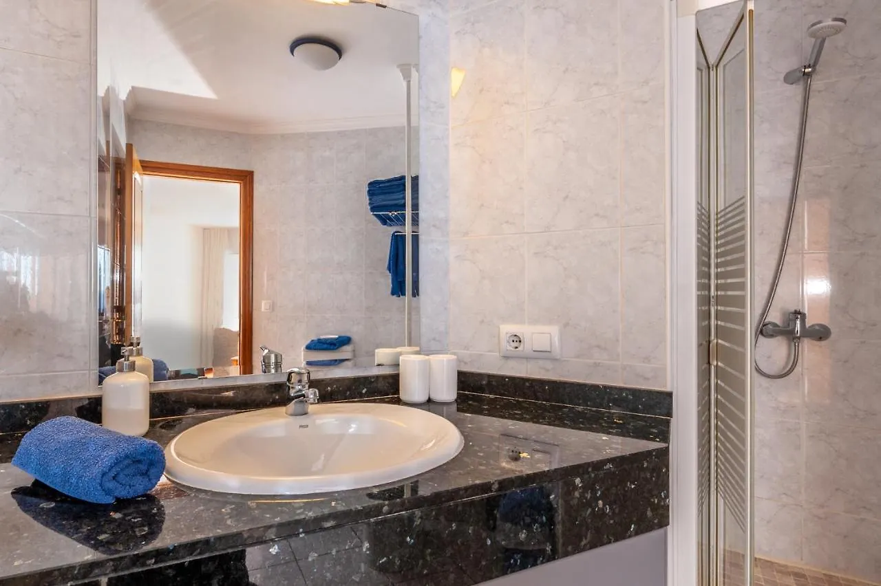 Residencial Playa Mar Apartment Cala Mandia