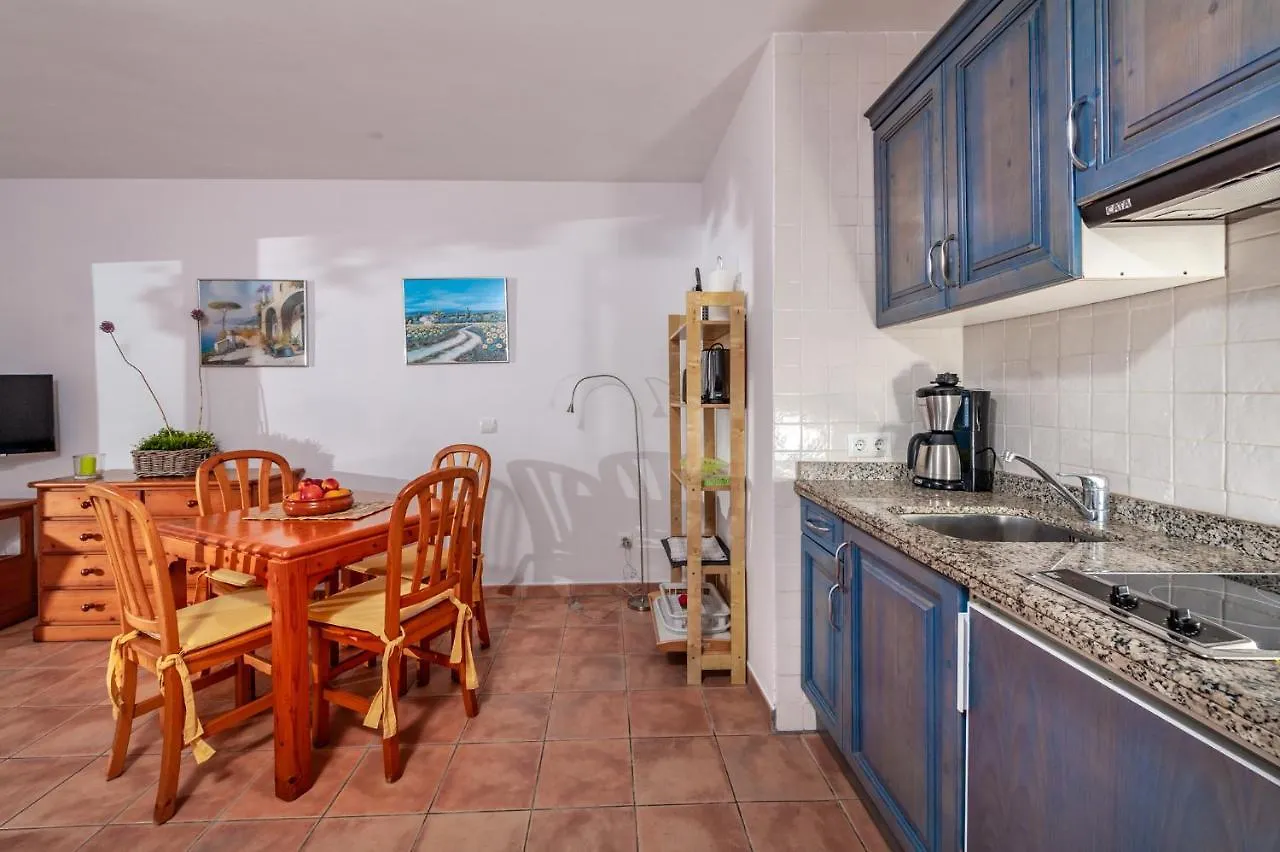 Residencial Playa Mar Apartment Cala Mandia
